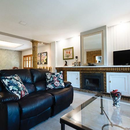 Divi Apartments Villa Reyes Mairena del Aljarafe Kültér fotó